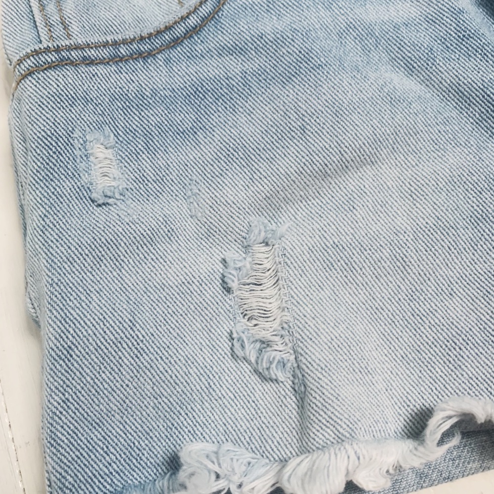 PacSun Ripped Shorts - Picture 4 of 7